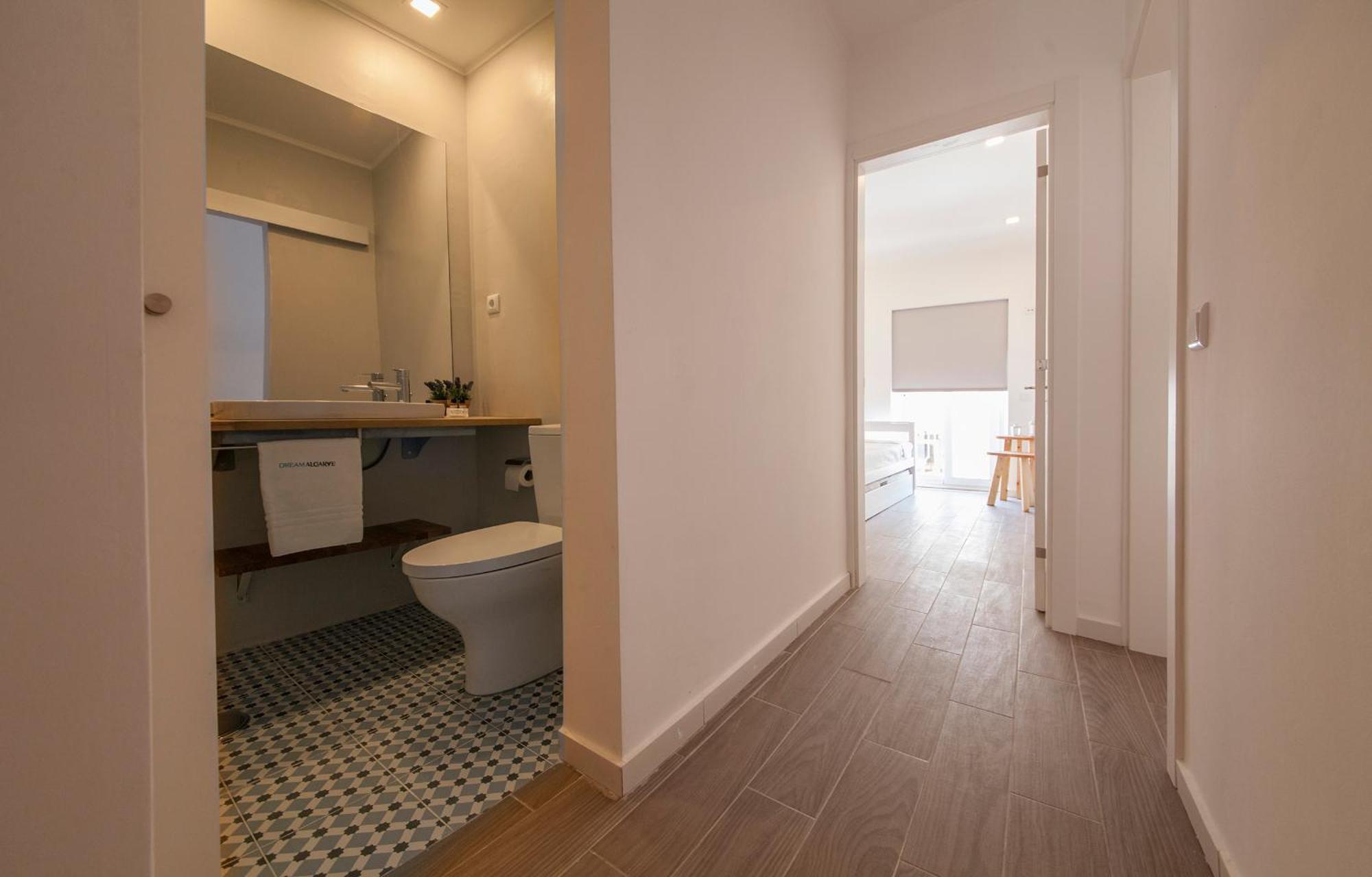 B38 - Tamar & Patio Apartment Lagos Exterior photo