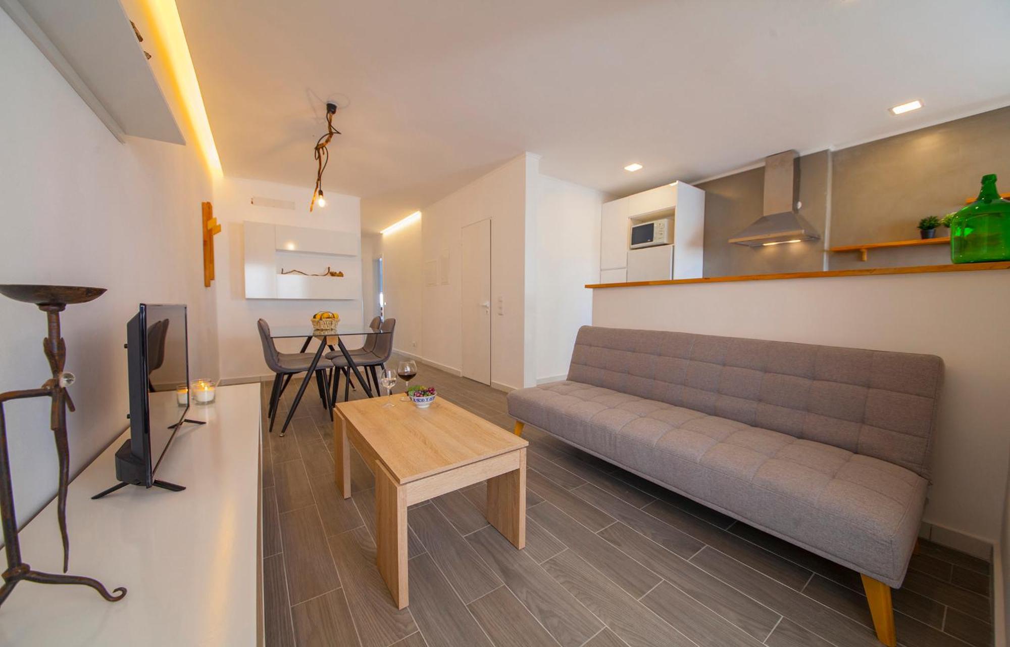 B38 - Tamar & Patio Apartment Lagos Exterior photo